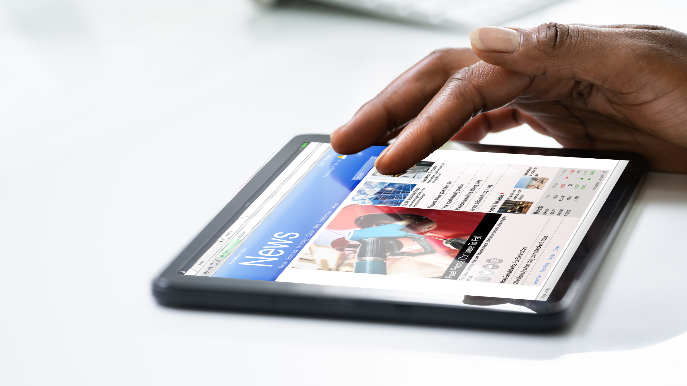 Read the News Like a Pro Blog Post Header (4)